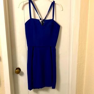 Sexy formal dress. Size extra small but stretchy and form-fitting.